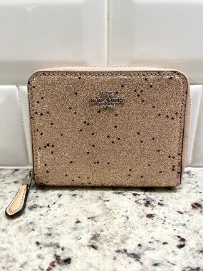 Coach Star Glitter Small Zip Around  Wallet EUC